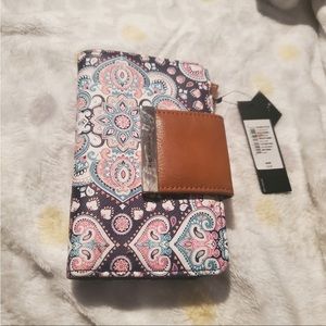 NWT tahari wallet